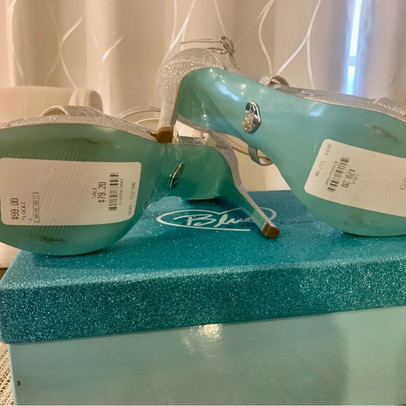 NWT - Betsey Johnson Sparkly Lucky Heels. - Picture 4 of 4